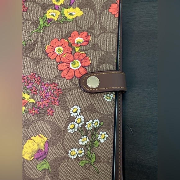 Coach Signature Canvas w/ Floral Print Notebook and Pencil Case Set - Picture 8 of 16